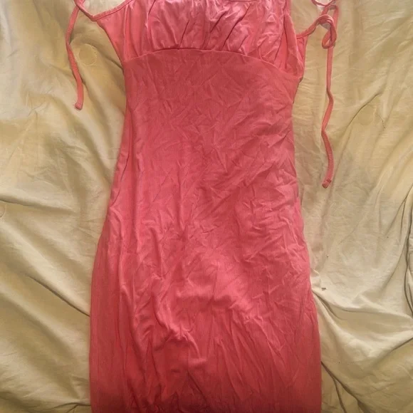 Elegant PINK Backless Dress - Picture 2 of 2
